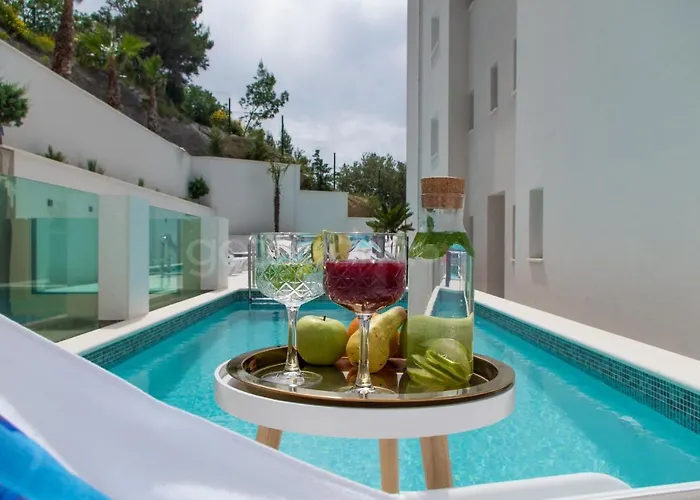Villa Smaragd - Opal - Luxury Apt With Shared Pool And Private Hot Tub